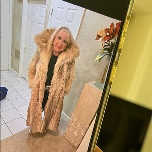 Luxurious Long Beige Fur Coat with Hood
